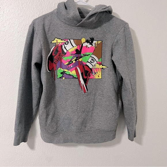 Jordan Kids Size Large (12-13) Graphic Gray Hooded Sweatshirt Activewear - Picture 1 of 9